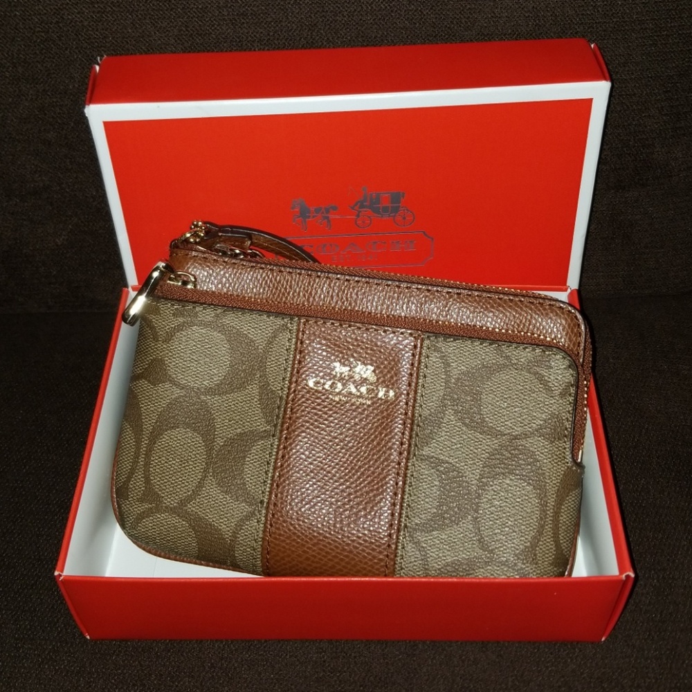 Wristlet